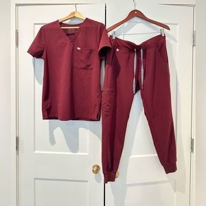Figs Zamora Joggers burgandy